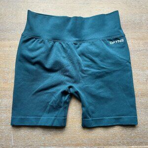 DFYNE Dynamic Shorts 4.5' Dark Emerald Green SIZE M
